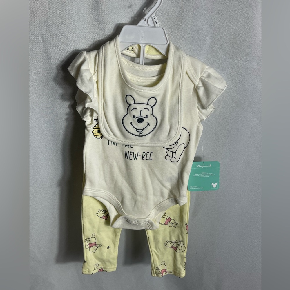 Disney Baby Winnie the Pooh 3-Piece Outfit Set Bib Bodysuit Pants 6-9M